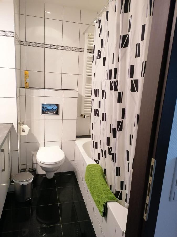 Appartement Krefeld-City ภายนอก รูปภาพ