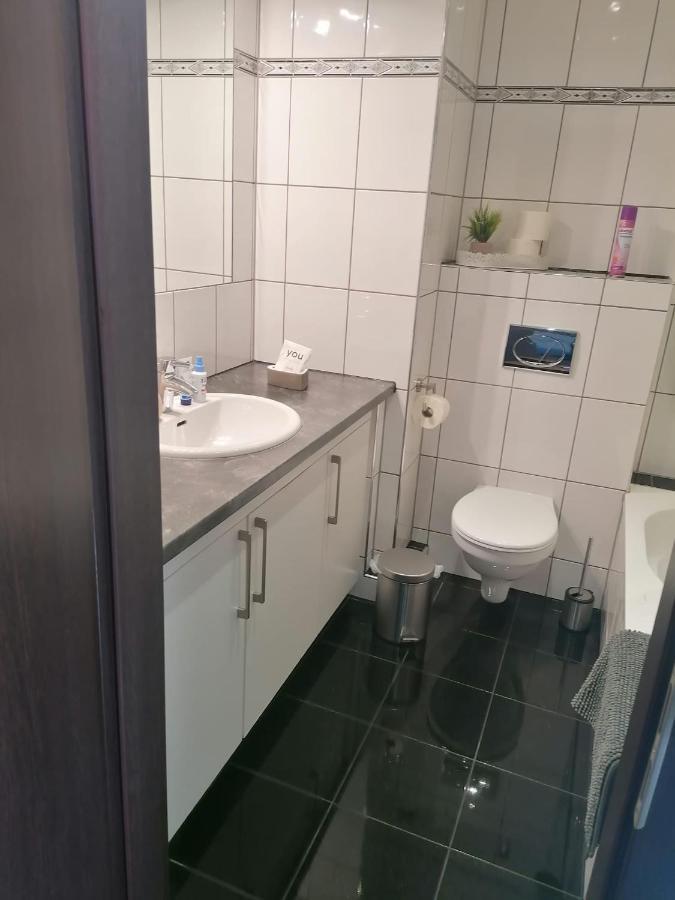 Appartement Krefeld-City ภายนอก รูปภาพ