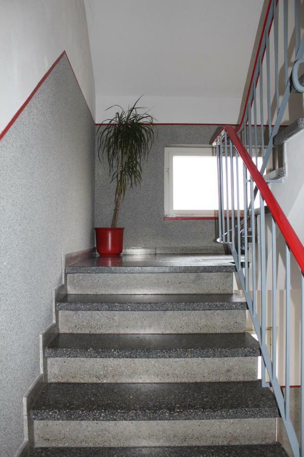 Appartement Krefeld-City ภายนอก รูปภาพ